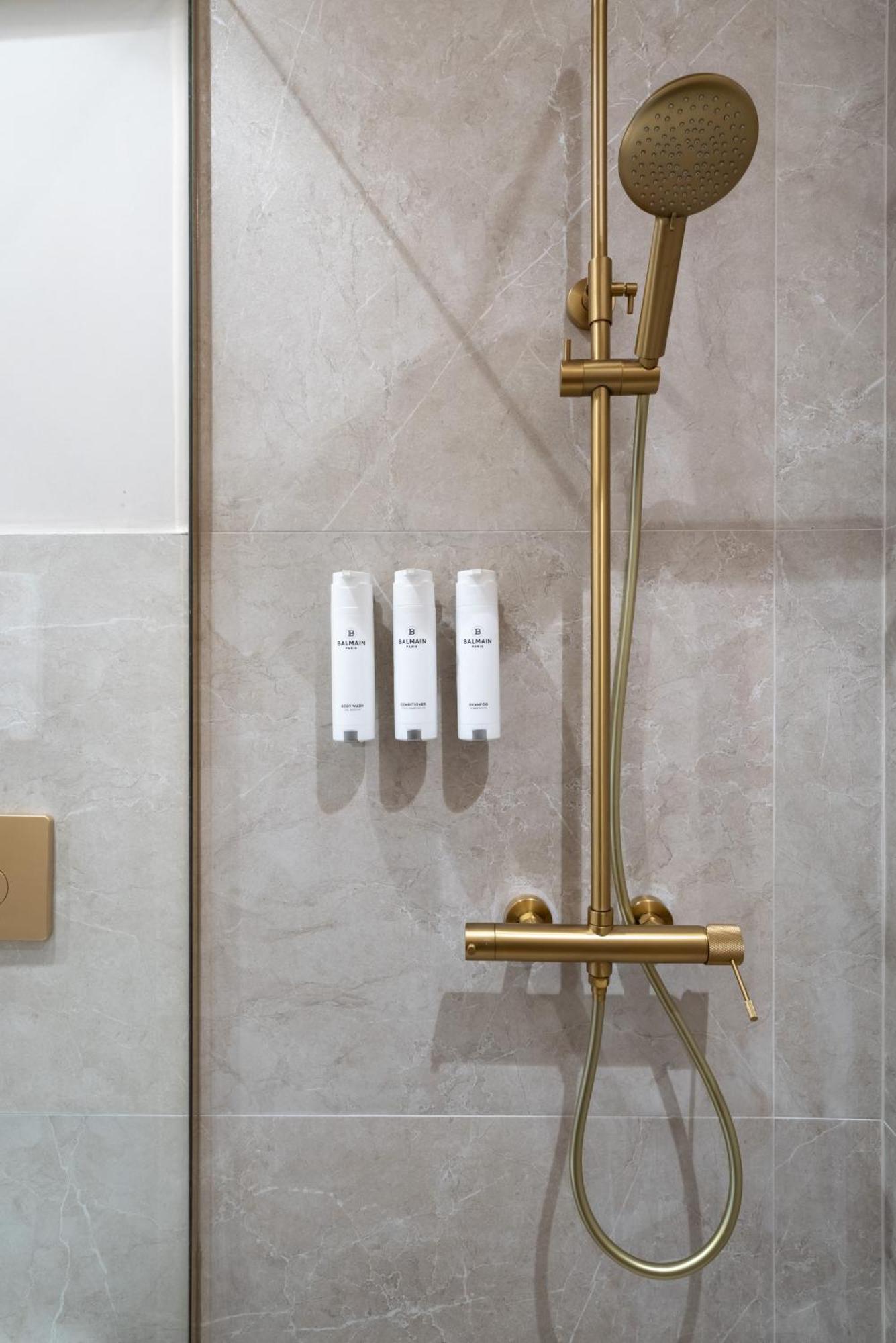 Num Suites & Lofts Афіни Екстер'єр фото